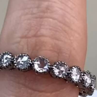 Top ring: (Black Rhodium polish)