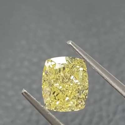 2.01ct GIA Natural Fancy Yellow colour VVS1 Clarity Long Cushion Diamond