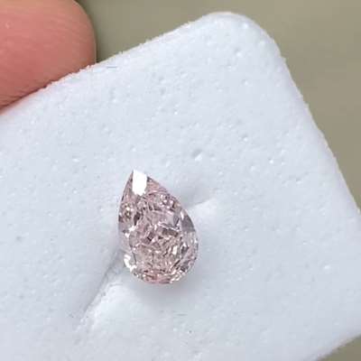0.50cts GIA certified Natural Fancy light Orangy pink si1 clarity pear shape diamond