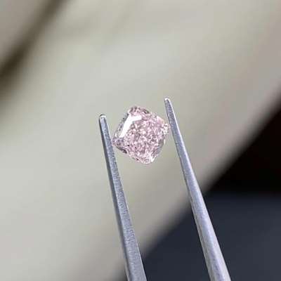 0.3ct GIA Natural Fancy Light Orangy Pink Colour VS2 Clarity Cushion diamond