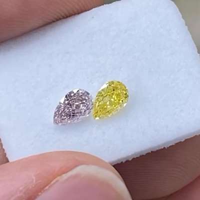 0.32ct GIA FANCY Vivid Yellow Pear vvs1 clarity