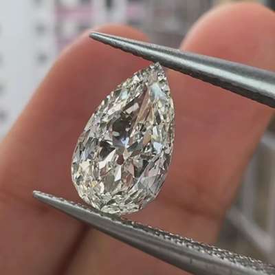 1.05ct GIA-Certified Natural Pear Diamond – K Color, VS1 Clarity, Old Cut – A True Heirloom Gem!