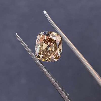  2.03ct old cut cushion  peachy brown instantly gives that soft vintage charm VS1 clarity